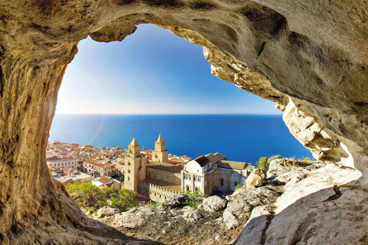 Le suite del corso Cefalù Esterno foto