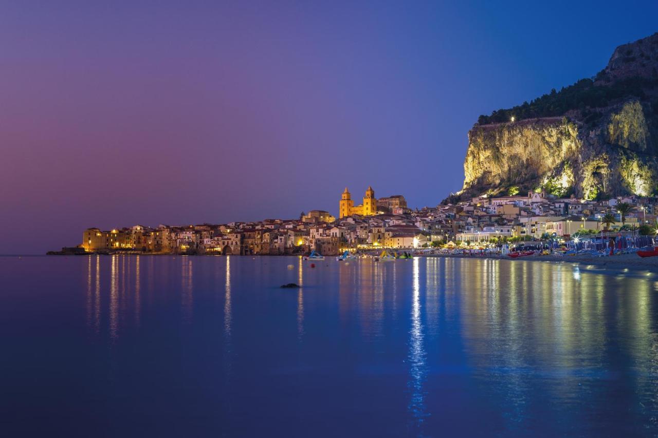 Le suite del corso Cefalù Esterno foto