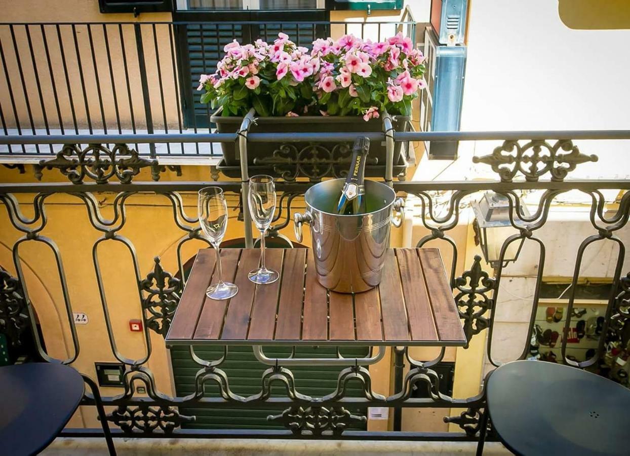 Le suite del corso Cefalù Esterno foto