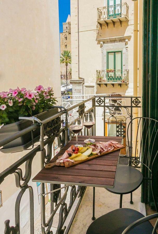 Le suite del corso Cefalù Esterno foto